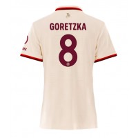 Bayern Munich Leon Goretzka #8 Tredjedrakt Dame 2024-25 Kortermet